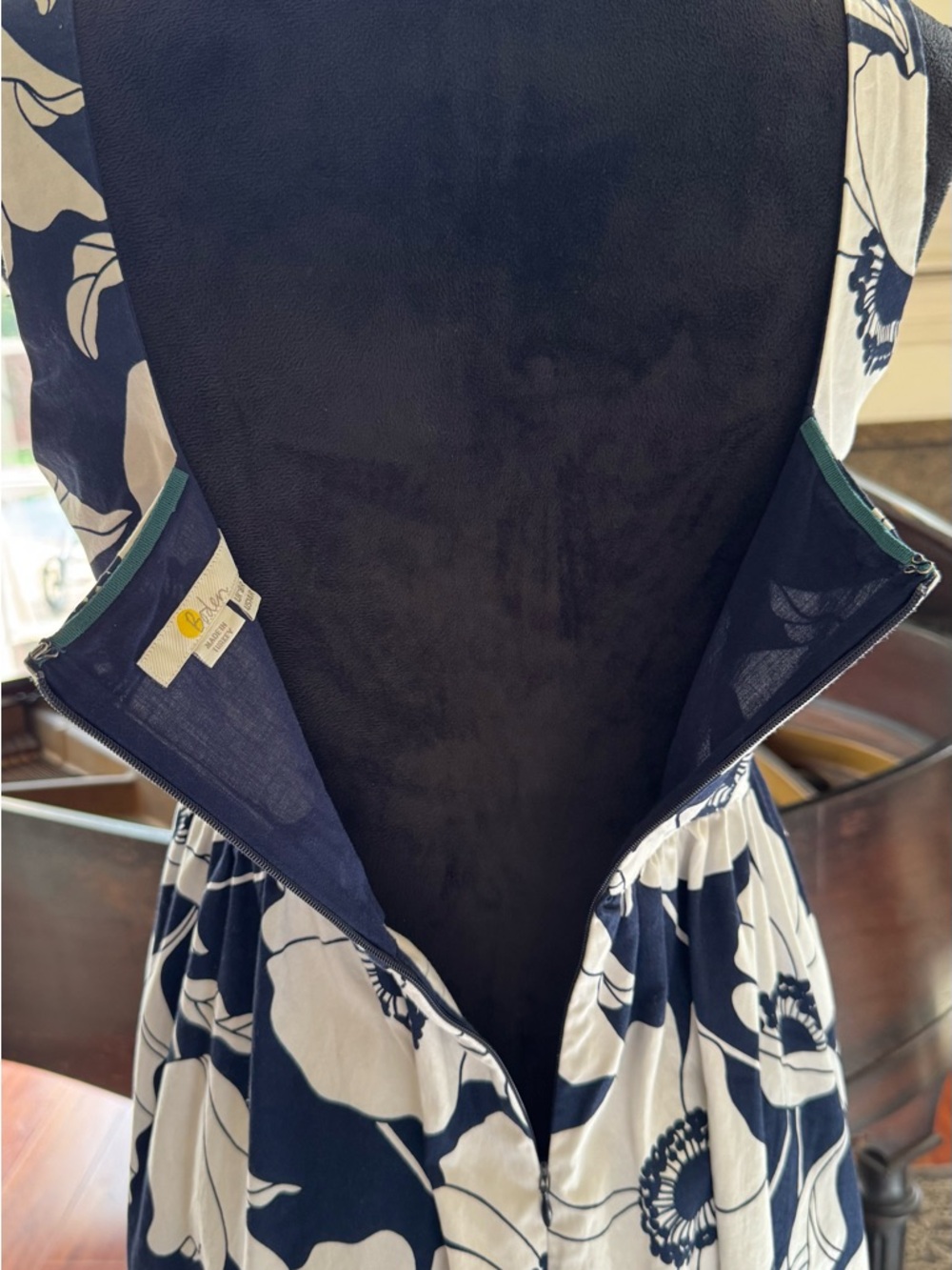 Boden Floral Navy and White Square Neck Maxi Dress Size 4US - Picture 9 of 9